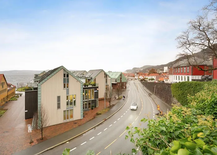 Stilfull Sentrumsnaer *